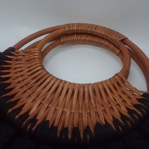 Boho Macrame & Rattan handbag - Picture 3 of 7